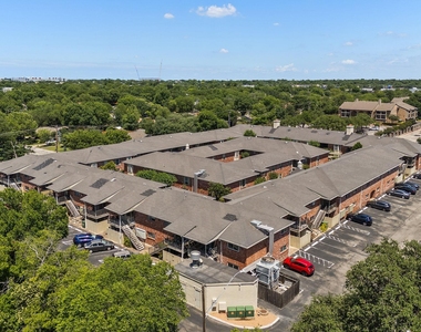 7920 Rockwood Ln - Photo Thumbnail 21