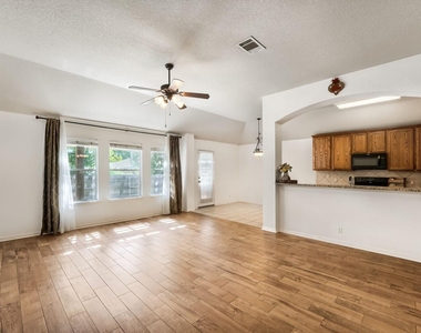 19009 Leigh Ln - Photo Thumbnail 1