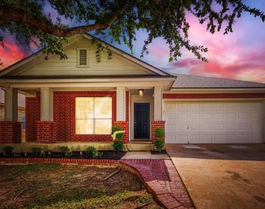 19009 Leigh Ln - Photo Thumbnail 4
