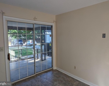 830 Woodcrest Drive - Photo Thumbnail 8
