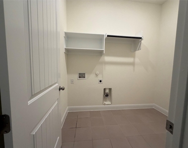 1504 Sibley Way - Photo Thumbnail 22