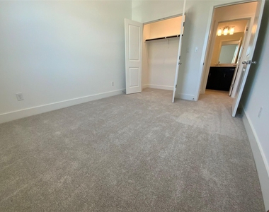 537 Bauer Loop - Photo Thumbnail 13