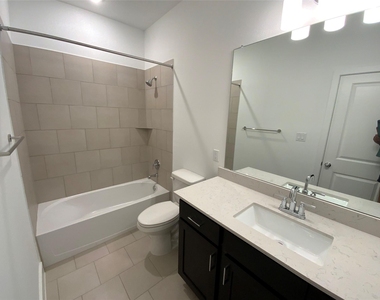 537 Bauer Loop - Photo Thumbnail 11