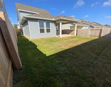 537 Bauer Loop - Photo Thumbnail 15