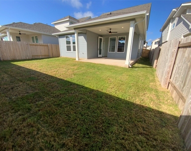 537 Bauer Loop - Photo Thumbnail 16