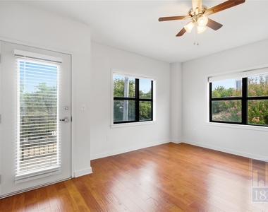 1812 West Ave - Photo Thumbnail 13