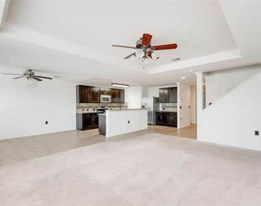 5701 Cass Ct - Photo Thumbnail 2