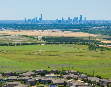 5701 Cass Ct - Photo Thumbnail 33