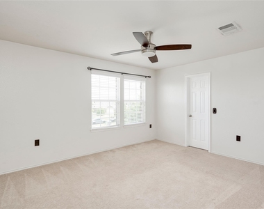 5701 Cass Ct - Photo Thumbnail 16