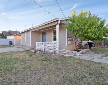 6920 Bennett Ave - Photo Thumbnail 1