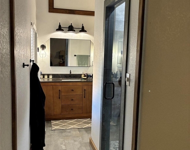 101 River Park Dr - Photo Thumbnail 13