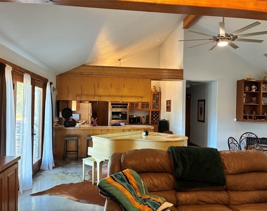 101 River Park Dr - Photo Thumbnail 3