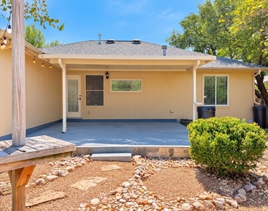 807 Hilltop Dr - Photo Thumbnail 20