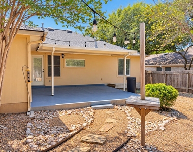 807 Hilltop Dr - Photo Thumbnail 21