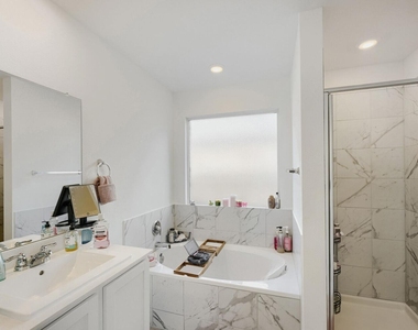 2521 Four Waters Loop - Photo Thumbnail 19
