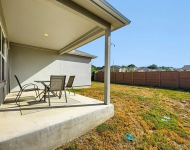 2521 Four Waters Loop - Photo Thumbnail 22