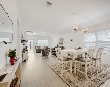 2521 Four Waters Loop - Photo Thumbnail 13