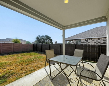 2521 Four Waters Loop - Photo Thumbnail 20