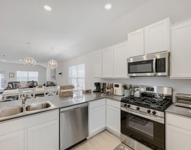 2521 Four Waters Loop - Photo Thumbnail 12