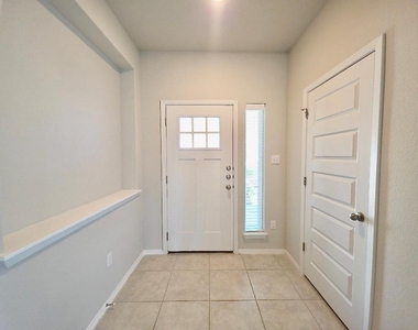 17103 Alturas Ave - Photo Thumbnail 2