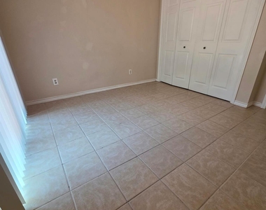 5503 Thunderbird St - Photo Thumbnail 8