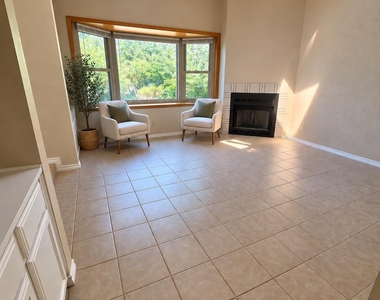 5503 Thunderbird St - Photo Thumbnail 3