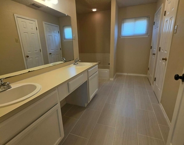 5503 Thunderbird St - Photo Thumbnail 15