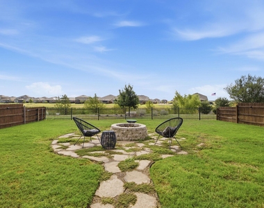 1100 S San Marcos St - Photo Thumbnail 25