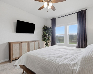 1100 S San Marcos St - Photo Thumbnail 14