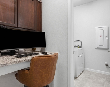 1100 S San Marcos St - Photo Thumbnail 22