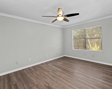 2304 Klattenhoff Dr - Photo Thumbnail 9