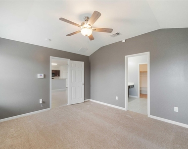 314 Foxglove Dr - Photo Thumbnail 10