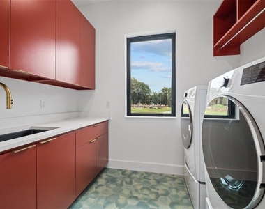 200 N Lake Hills Dr - Photo Thumbnail 34