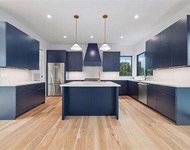 200 N Lake Hills Dr - Photo Thumbnail 17