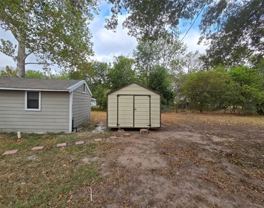 3400 W State Highway 71 - Photo Thumbnail 15