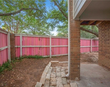 7635 Guadalupe St - Photo Thumbnail 23