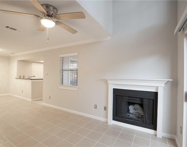 7635 Guadalupe St - Photo Thumbnail 5
