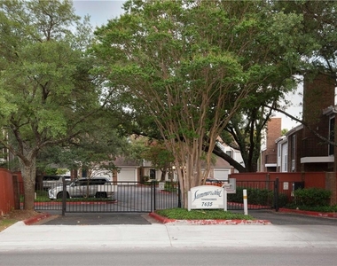 7635 Guadalupe St - Photo Thumbnail 30