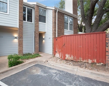 7635 Guadalupe St - Photo Thumbnail 25