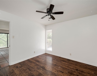 2900 Northeast Dr - Photo Thumbnail 19