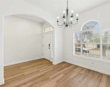 1506 Cosmos Way - Photo Thumbnail 6