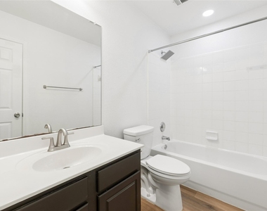 1506 Cosmos Way - Photo Thumbnail 13