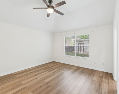 1506 Cosmos Way - Photo Thumbnail 21