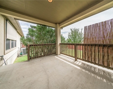 413 Kissing Oak Dr - Photo Thumbnail 30