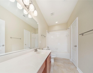 413 Kissing Oak Dr - Photo Thumbnail 27