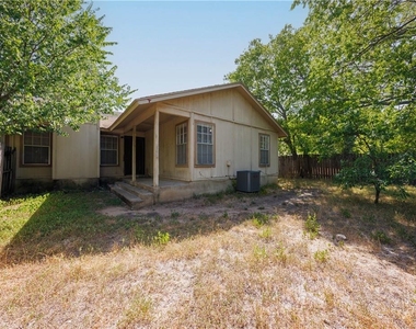 8810 Piney Point Dr - Photo Thumbnail 27