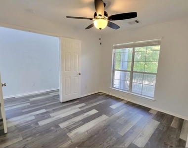 14813 Earl Grey Ln - Photo Thumbnail 19