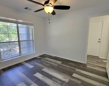 14813 Earl Grey Ln - Photo Thumbnail 20
