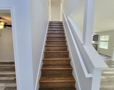 14813 Earl Grey Ln - Photo Thumbnail 7