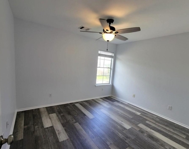 14813 Earl Grey Ln - Photo Thumbnail 12
